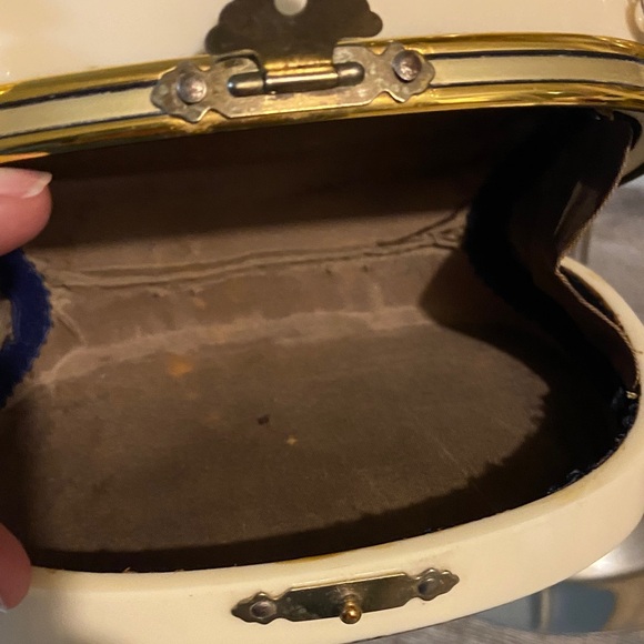 Rare Vintage Bakelite Shell Chip Confetti Minaudiere Gold Mini Bag Pearl Strap - Picture 9 of 12